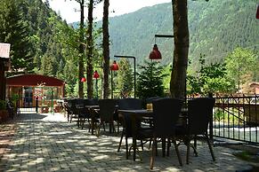 Akyuz Kardesler Hotel & Bungalow