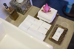 Monthara Angkor Residence