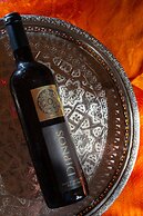 Nikos Takis Fashion Boutique Hotel