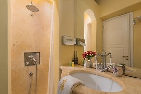 Nikos Takis Fashion Boutique Hotel