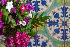 Nikos Takis Fashion Boutique Hotel