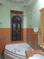 Nikos Takis Fashion Boutique Hotel