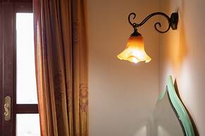 Nikos Takis Fashion Boutique Hotel