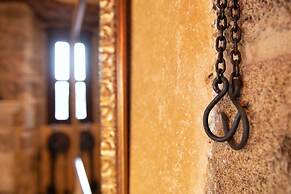 Nikos Takis Fashion Boutique Hotel