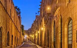 Nikos Takis Fashion Boutique Hotel