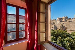 Nikos Takis Fashion Boutique Hotel