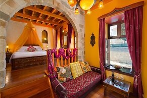 Nikos Takis Fashion Boutique Hotel