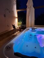 Nikos Takis Fashion Boutique Hotel