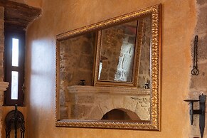 Nikos Takis Fashion Boutique Hotel