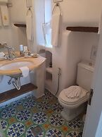 Nikos Takis Fashion Boutique Hotel