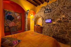 Nikos Takis Fashion Boutique Hotel