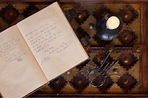 Nikos Takis Fashion Boutique Hotel