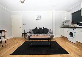 Westciti Caroco Aparthotel