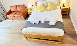 Westciti Caroco Aparthotel