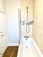 Westciti Caroco Aparthotel
