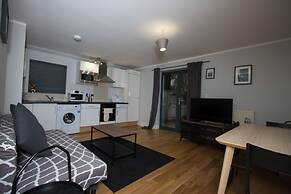 Westciti Caroco Aparthotel