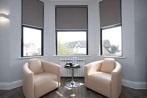 Westciti Caroco Aparthotel