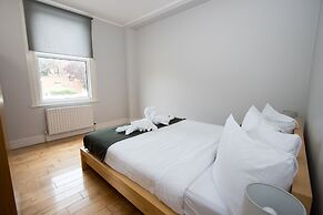 Westciti Caroco Aparthotel