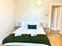 Westciti Caroco Aparthotel