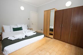 Westciti Caroco Aparthotel