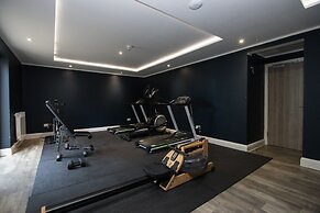 Westciti Caroco Aparthotel