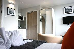 Westciti Caroco Aparthotel