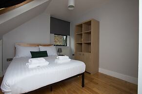 Westciti Caroco Aparthotel