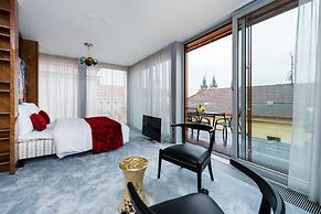 Aquarius Residence by TKC