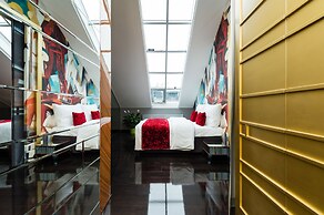 Aquarius Residence by TKC