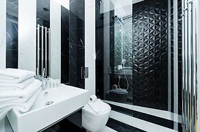 Aquarius Residence by TKC