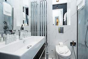 Aquarius Residence by TKC