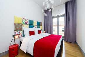 Aquarius Residence by TKC