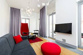 Aquarius Residence by TKC