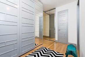 Aquarius Residence by TKC