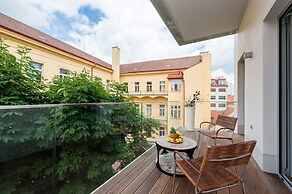 Aquarius Residence by TKC