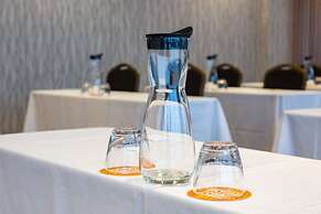 Holiday Inn Hotels and Suites Mount Pleasant by IHG