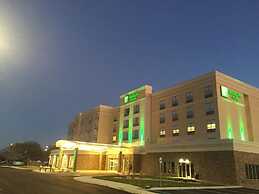 Holiday Inn Hotels and Suites Mount Pleasant by IHG