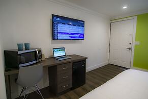 Spinnaker Inn of Naples