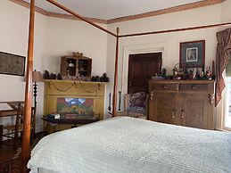 Hanna House Bed & Breakfast