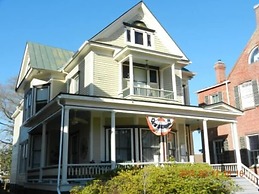 Hanna House Bed & Breakfast