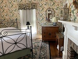 Hanna House Bed & Breakfast