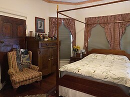 Hanna House Bed & Breakfast