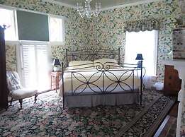 Hanna House Bed & Breakfast