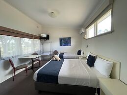 The Highlander Motel - 24HR Check In