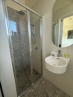 The Highlander Motel - 24HR Check In