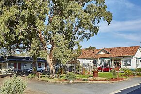 The Highlander Motel - 24HR Check In