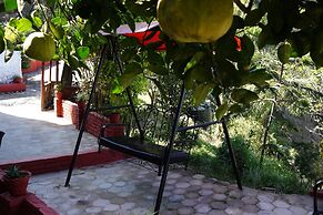 Gaia Holiday Home