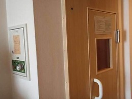 Nishi Shinjuku Green Hotel