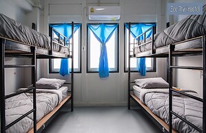 Zee Thai Hostel