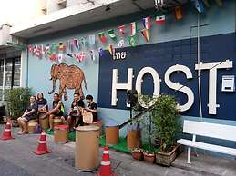 Zee Thai Hostel